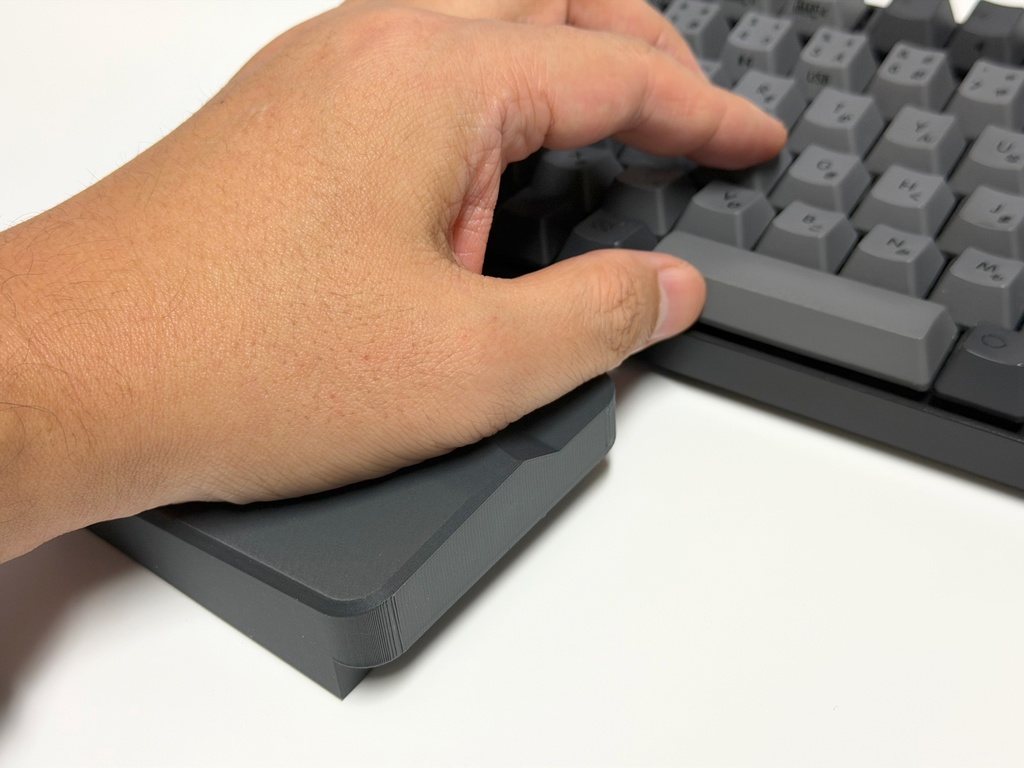 セパレート型モバイルリストレスト ワイド 傾斜タイプ8度 20to30mm 分割傾斜キーボード向け