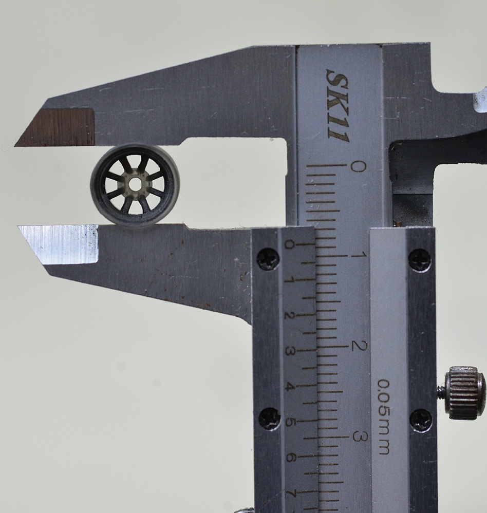 1/43 ワタナベ風8スポークホイール(タイヤセット) 3Dプリンタ出力レジンパーツ 15インチ相当