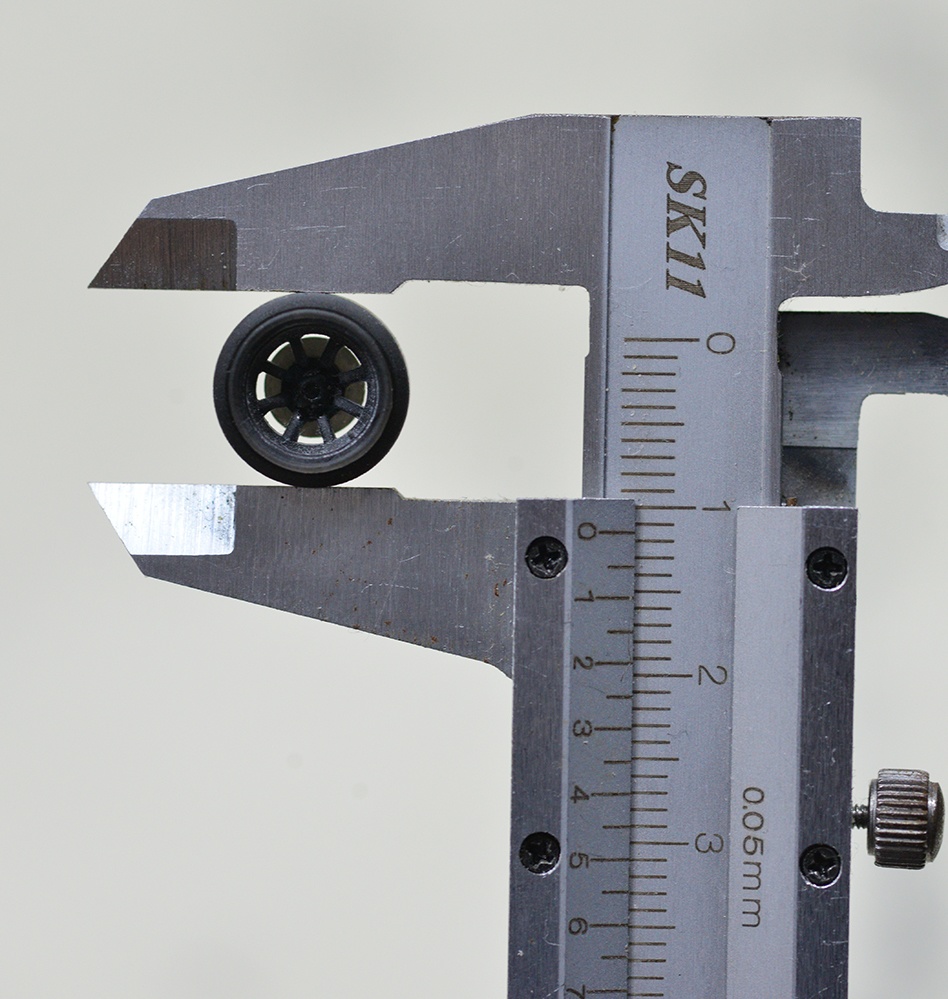 1/43 ワタナベ風8スポークホイール(タイヤセット) 3Dプリンタ出力レジンパーツ 15インチ相当