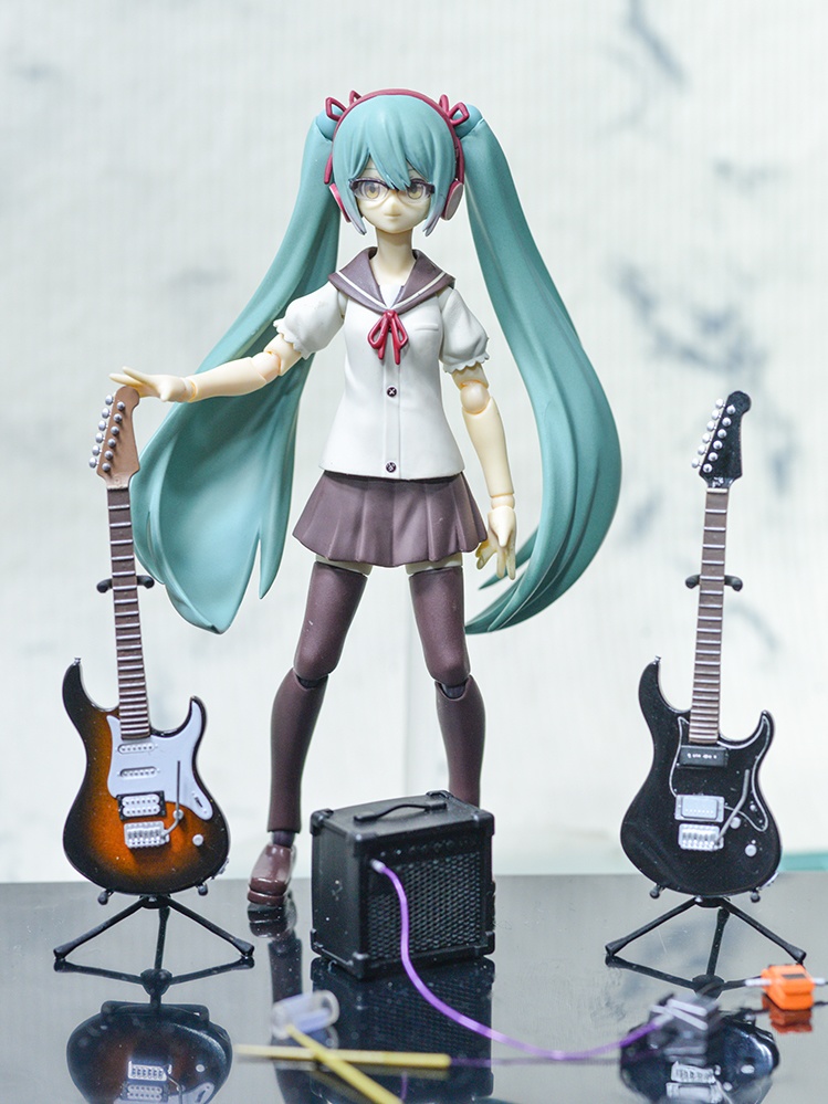 1/12 エレキギター(ST派生タイプ)3Dプリンタ出力未塗装キット ※ピックアップ違い2種類あり (1/6スケールもあり)