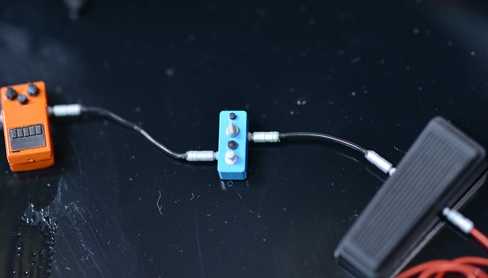 1/12 エレキギターエフェクターセット 3Dプリンタ出力未塗装キット (1/6、1/7、1/6もあり)