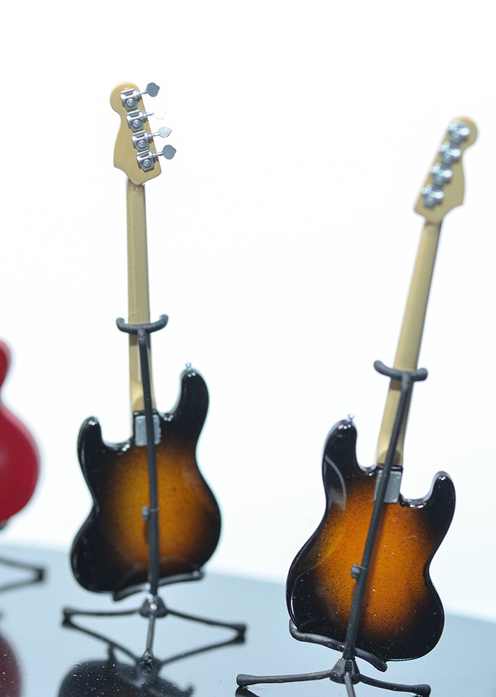 1/12 エレキベース(ジャズベタイプ)3Dプリンタ出力未塗装キット ※レフティもあり (1/6もあり)