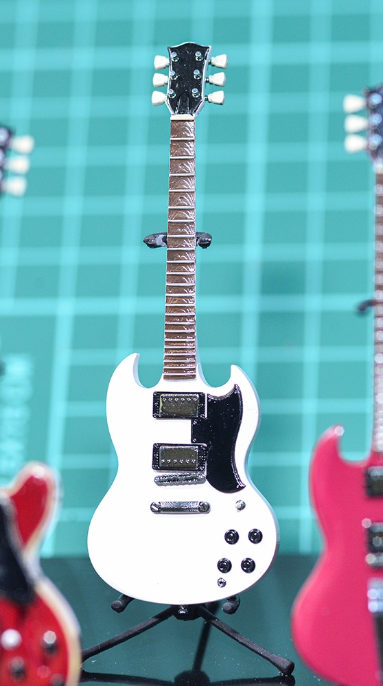 1/12 エレキギター(SGタイプ) 3Dプリンタ出力未塗装キット (1/6もあり)