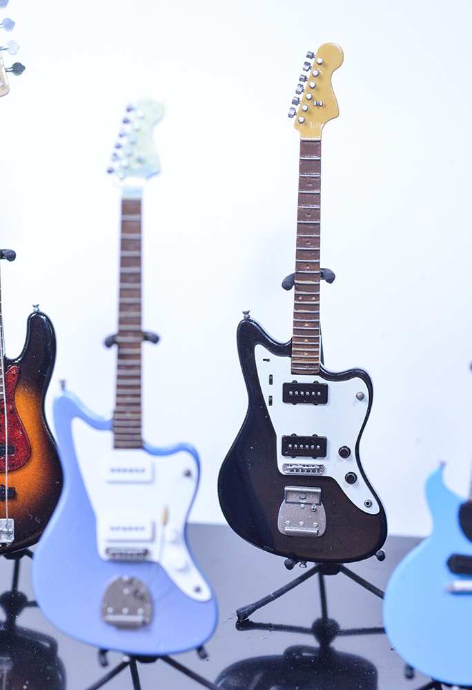 1/12 エレキギター(JMタイプ) 3Dプリンタ出力未塗装キット (1/6もあり)