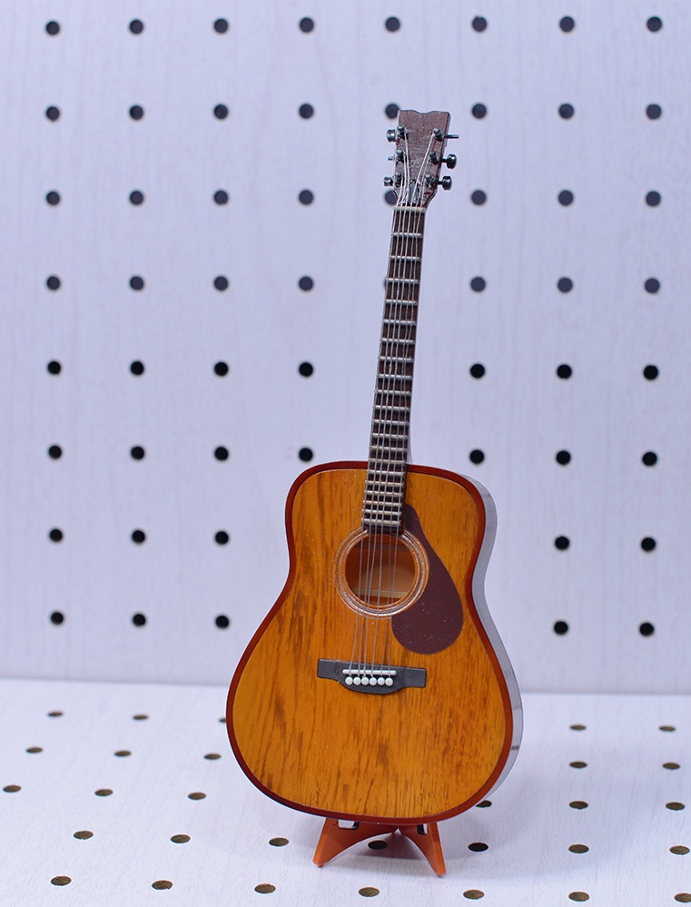 アコースティックギターミニチュア 3Dプリンタ出力未塗装キット ※レフティもあり (1/6、1/12)