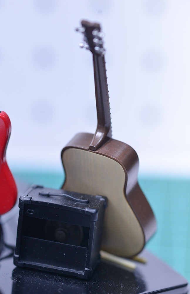 アコースティックギターミニチュア 3Dプリンタ出力未塗装キット ※レフティもあり (1/6、1/12)