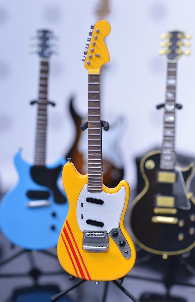 エレキギター(MUタイプ) 3Dプリンタ出力未塗装キット ※レフティもあり (1/12、1/6)