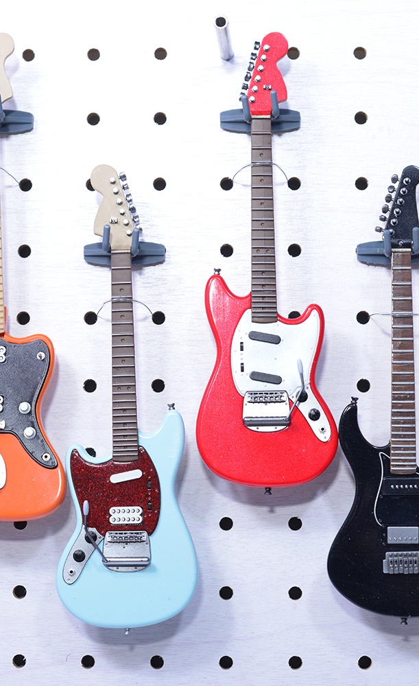 エレキギター(MUタイプ) 3Dプリンタ出力未塗装キット ※レフティもあり (1/12、1/6)