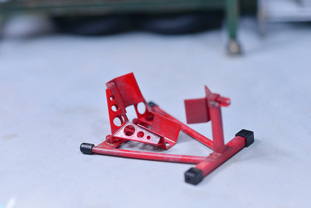 1/12 フロントホイールクランプスタンド 3Dプリンタ出力未塗装パーツ