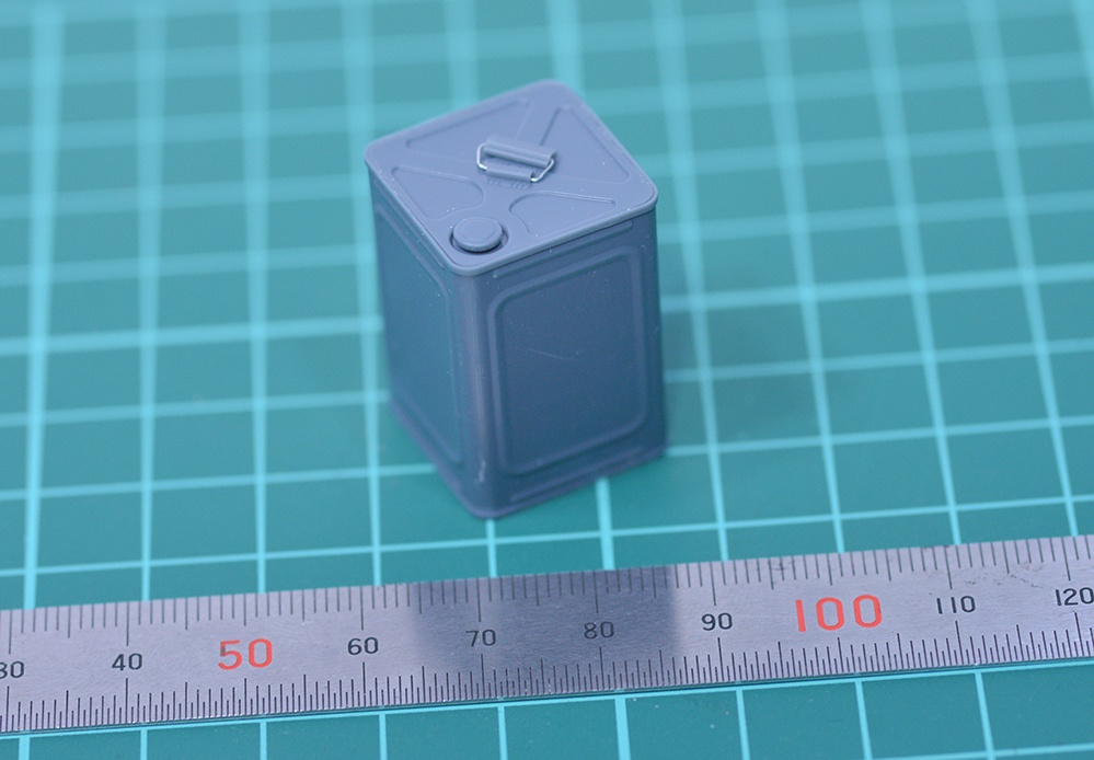 1/12 オイル缶(1L缶、4L缶、一斗缶、ペール缶セット) 3Dプリンタ出力未塗装パーツ