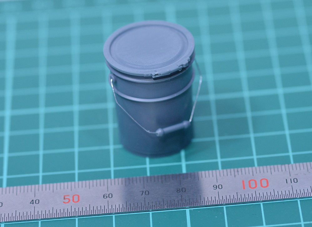 1/12 オイル缶(1L缶、4L缶、一斗缶、ペール缶セット) 3Dプリンタ出力未塗装パーツ