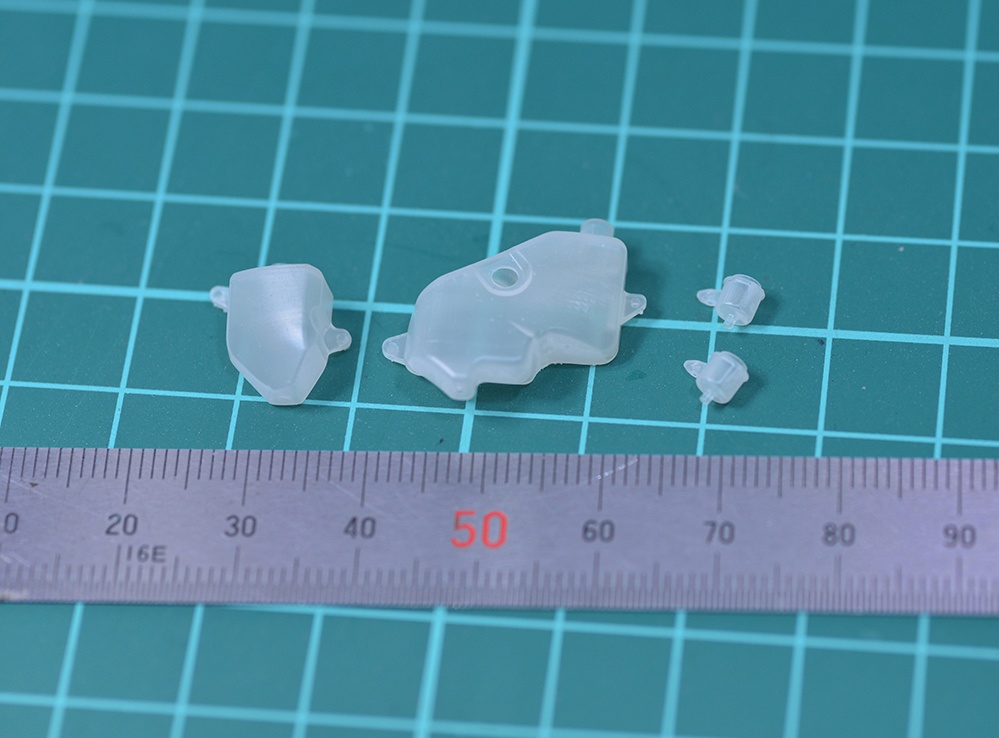 1/12 TZR250(3MA)用リザーブタンクセット(2stオイル、クーラント、ブレーキ) 3Dプリンタ出力未塗装キット