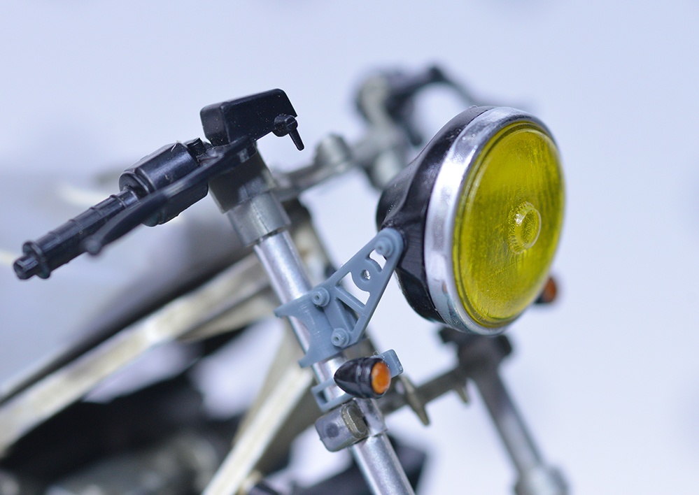 1/12 オートバイ用汎用ヘッドライト&ライトステー 3Dプリンタ出力未塗装キット