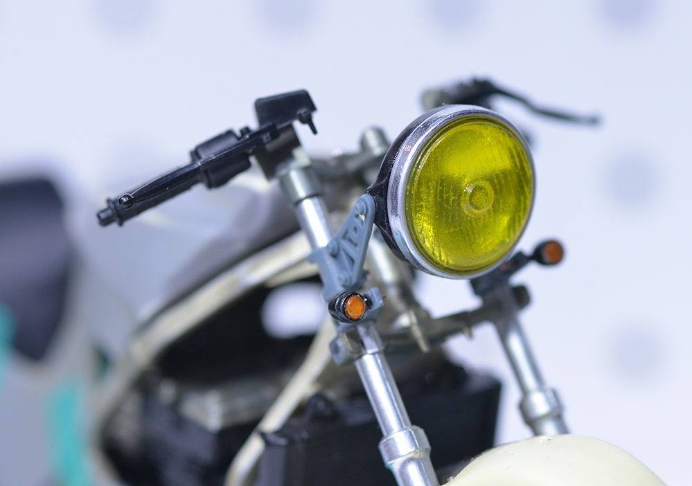 1/12 オートバイ用汎用ヘッドライト&ライトステー 3Dプリンタ出力未塗装キット