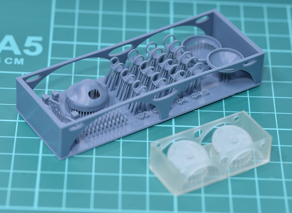 1/12　オートバイ用汎用ヘッドライト＆ライトステー　3Dプリンタ出力未塗装キット