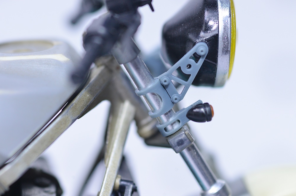 1/12 オートバイ用汎用ウインカー(バレットタイプ) 3Dプリンタ出力未塗装キット