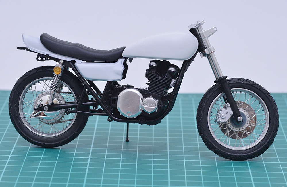 1/12 ワイヤースポークホイール用ハブ、リムセット_750RS(ZⅡ)サイズ 3Dプリンタ出力未塗装キット