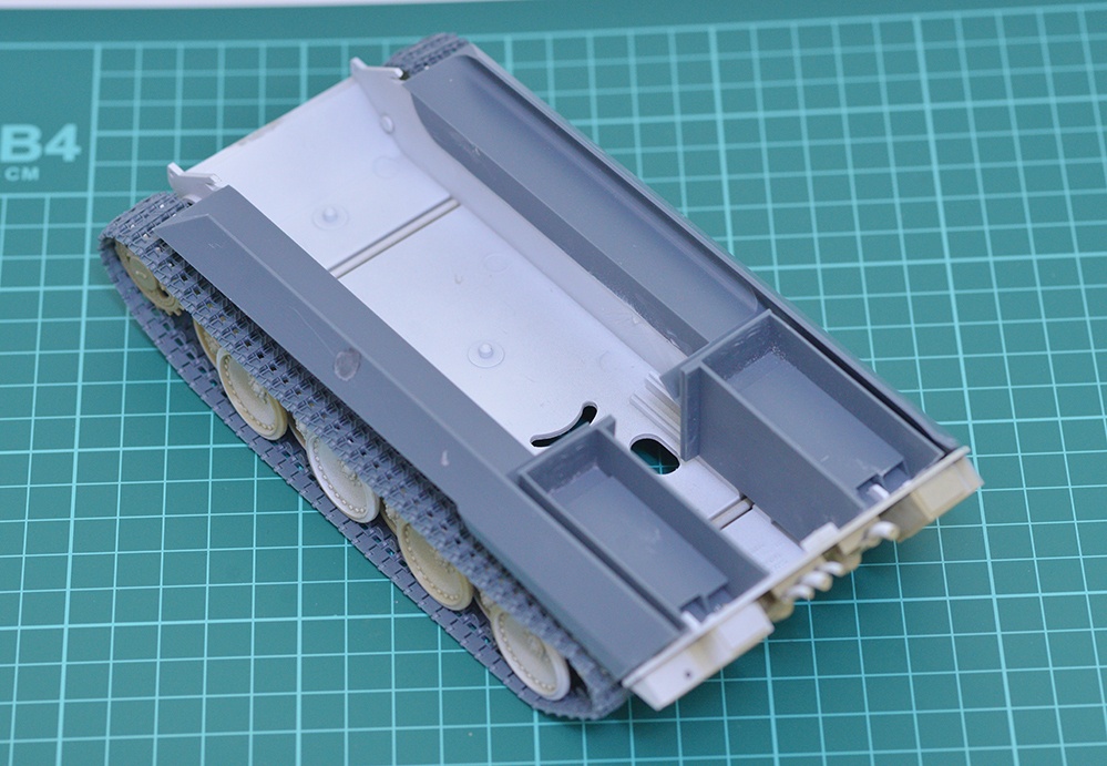 1/35 パンター(T社の古い方のA型キット)用フェンダーインナーパーツ 3Dプリンタ出力未塗装キット パンサー