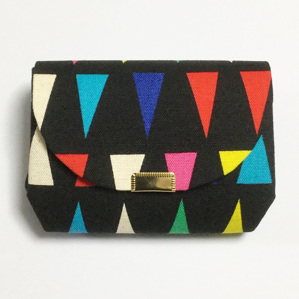 i7/TRIGGER、Re:valeイメージマルチケース