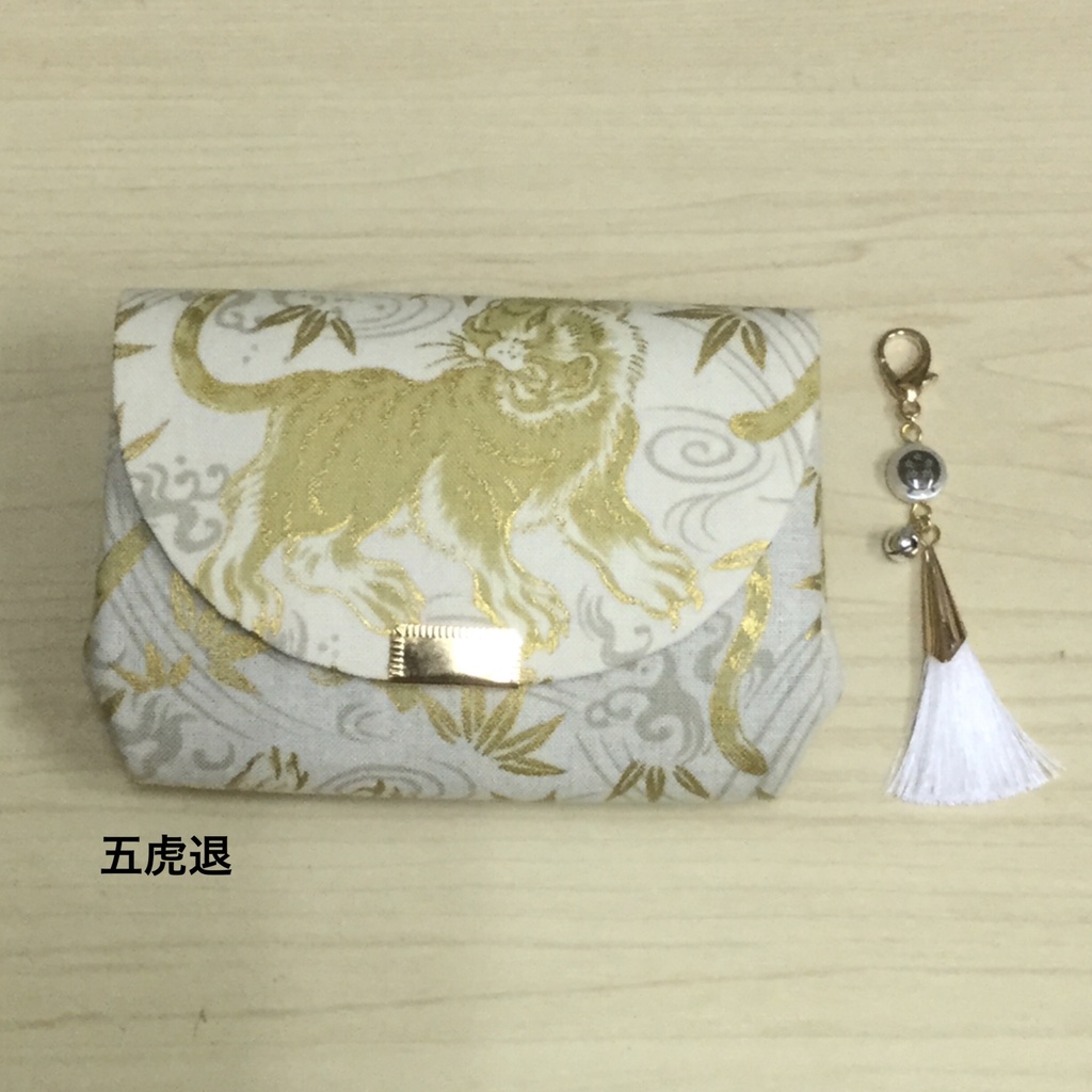 刀剣乱舞イメージマルチケース+ストラップ付き