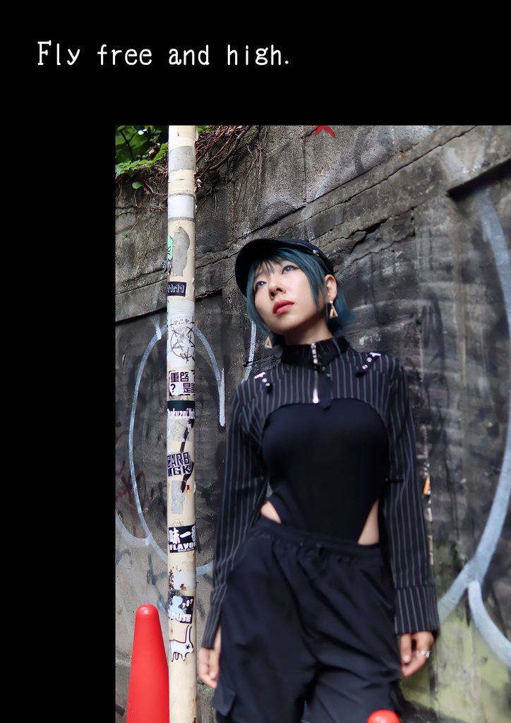 森月海琴写真集【PLANETES】書籍版(受注生産)