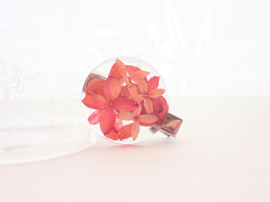 サンタンカのヘアクリップ