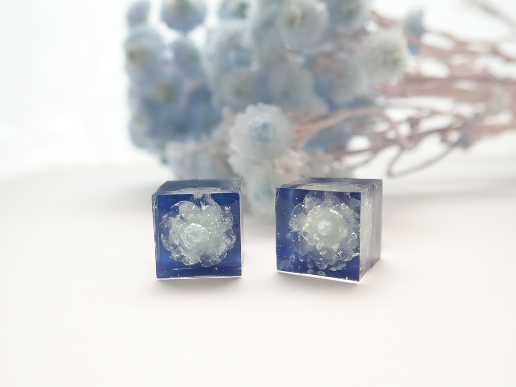 エヴァーラスティング ピアス ベービブルー✕マリンブルー