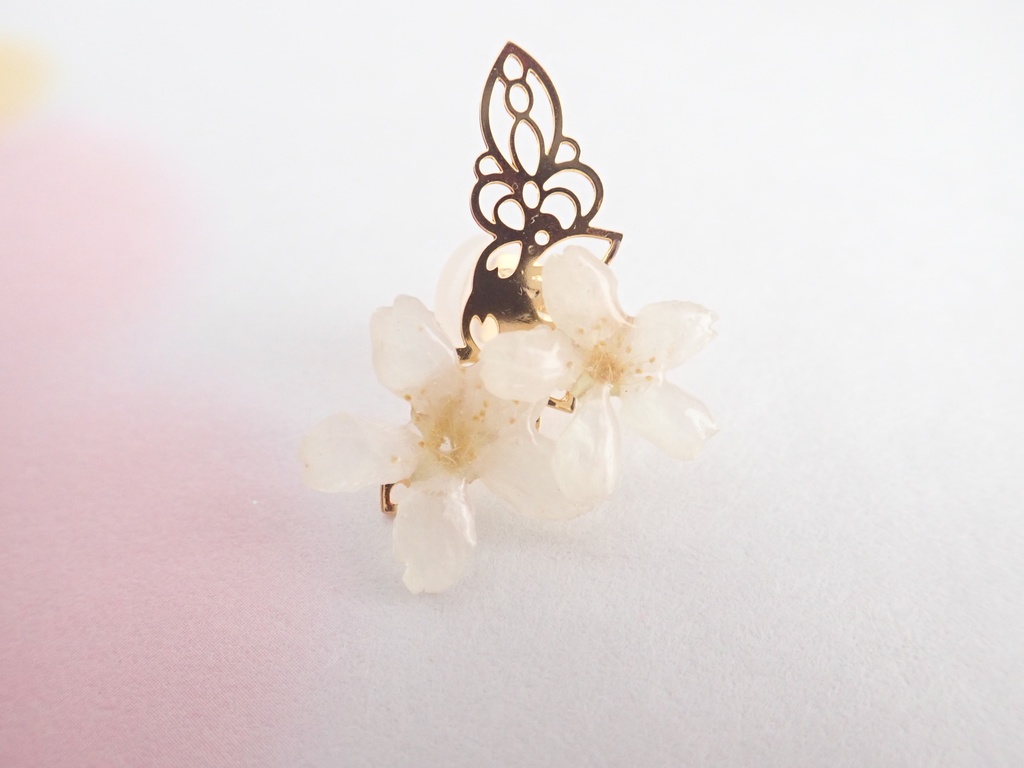 啓翁桜 おしゃれ 片耳用イヤーカフ