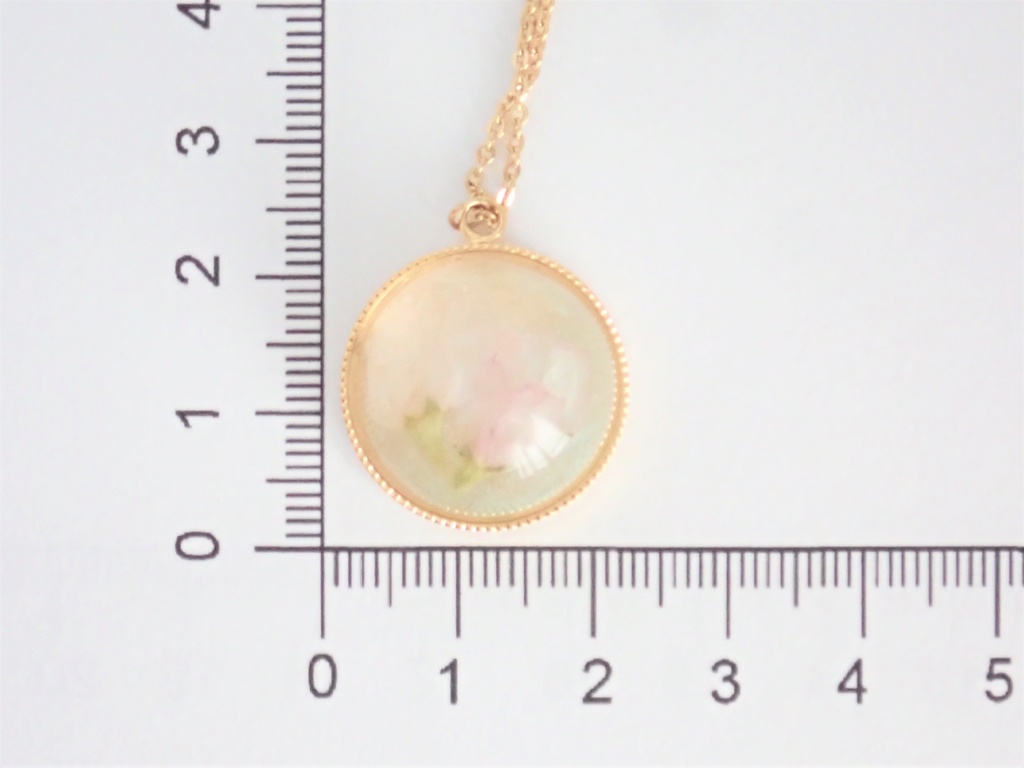 啓翁桜のツボミ 半球 ネックレス