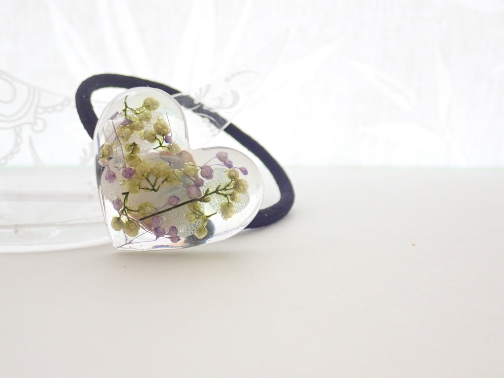 お花いっぱい　プリザーブドフラワーのヘアゴム