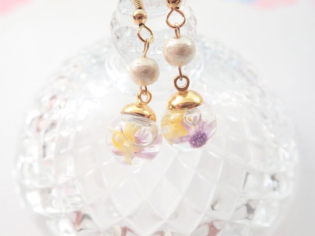 キュートな小花 ハーバリウム コットンパール ピアス