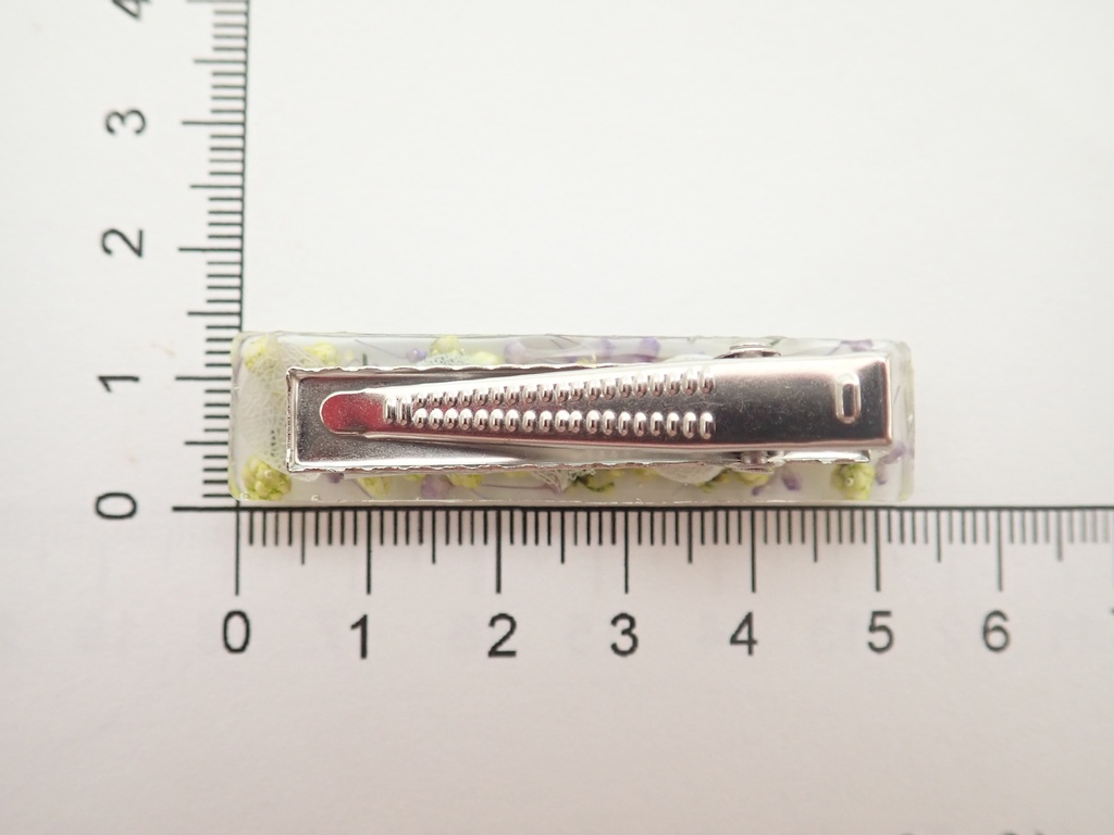 小花咲く プリザーブドフラワーのヘアクリップ