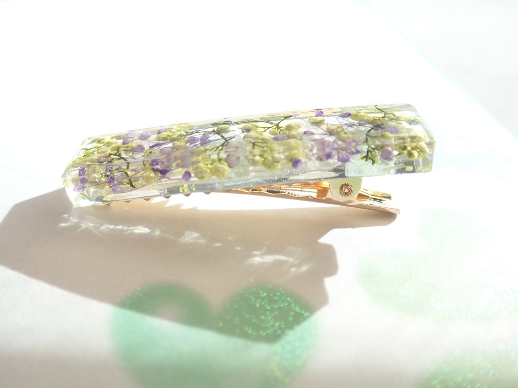 小花咲く プリザーブドフラワーのヘアクリップ