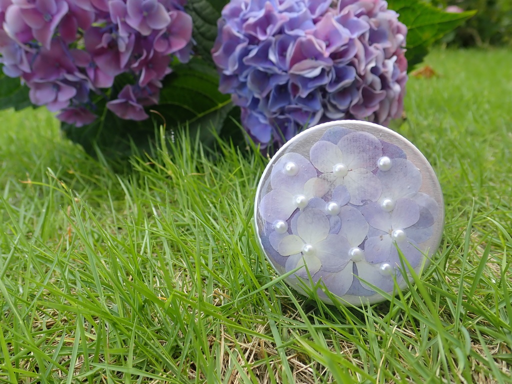 紫陽花の毬 クリームケース・小物入れ