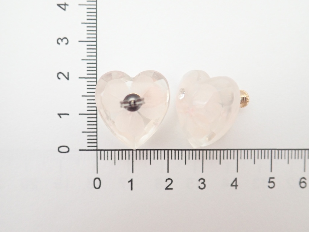 幸せなクリスタル クローバーのピアス