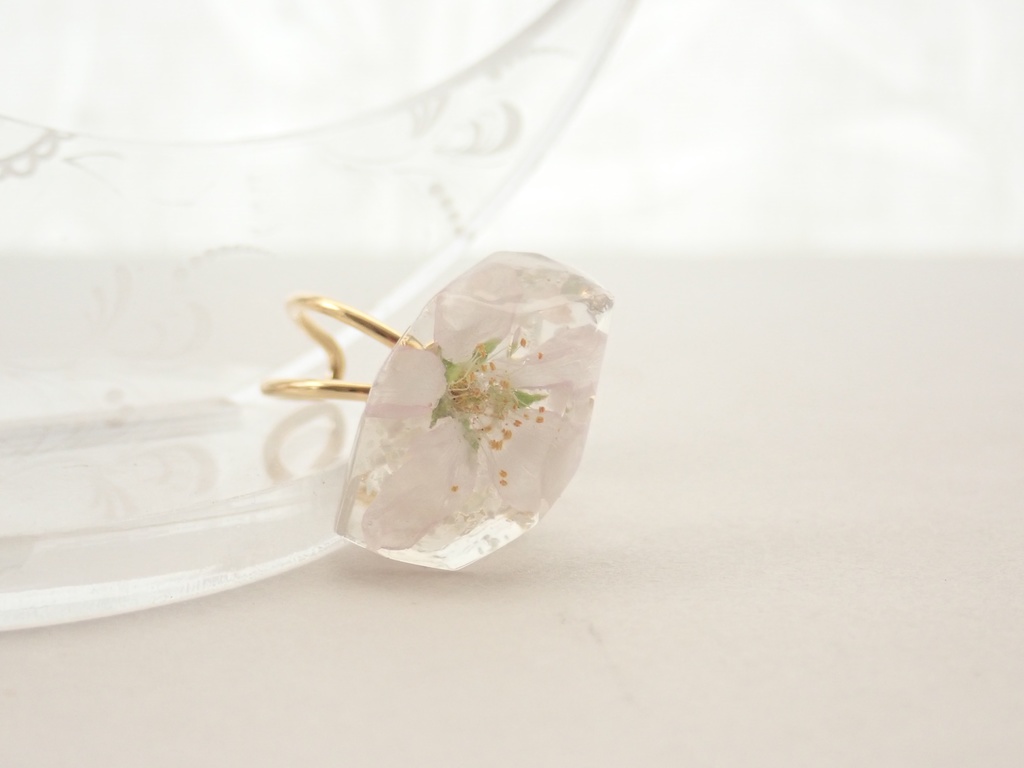 啓翁桜宝石 リング