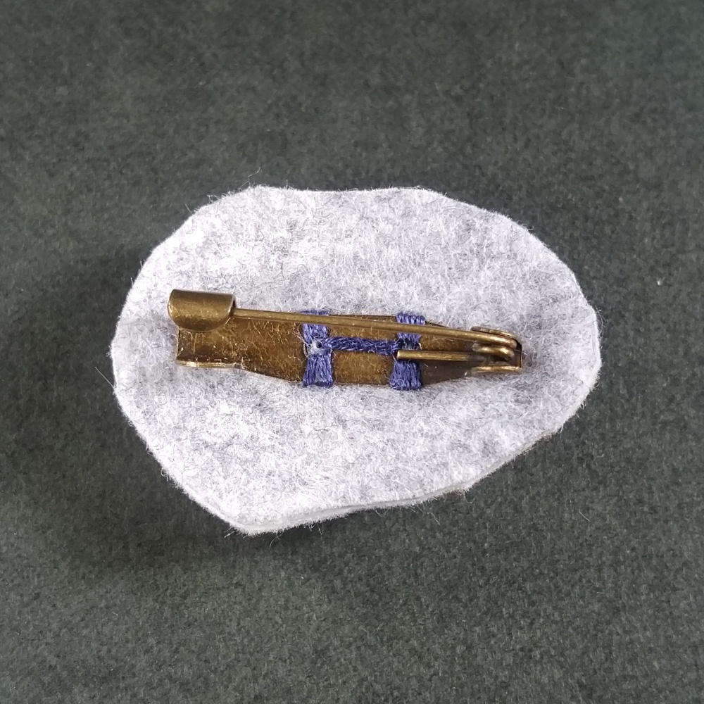 ブローチ「青の石」BS004