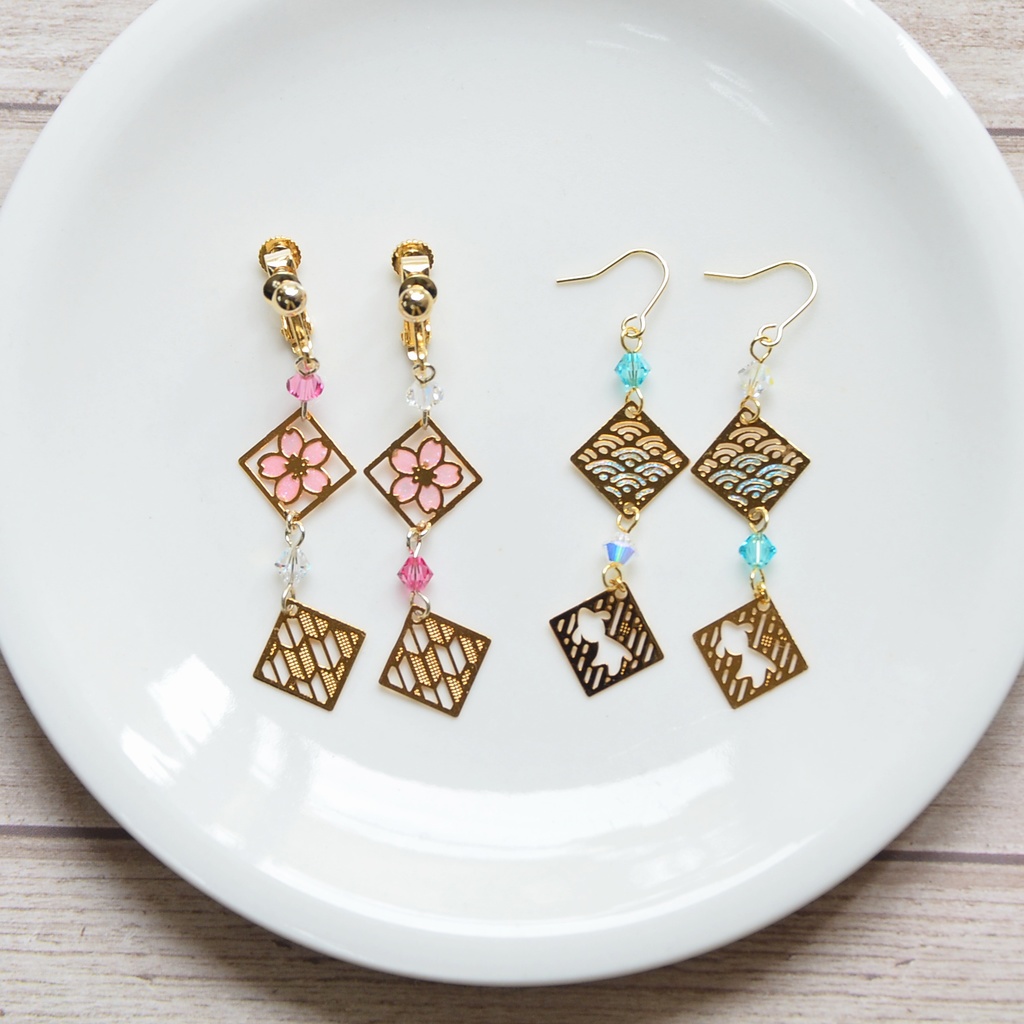 菱形ピアス・イヤリング