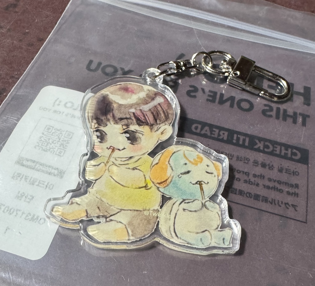 かめのアクリルキーチェーン