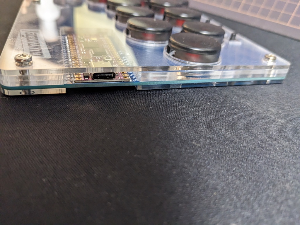 薄型レバーレスコントローラー「yagoBoardプロト」