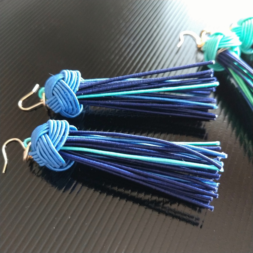 ☆SALE150円引き☆【伊アオ】水引のタッセルピアス/イヤリング