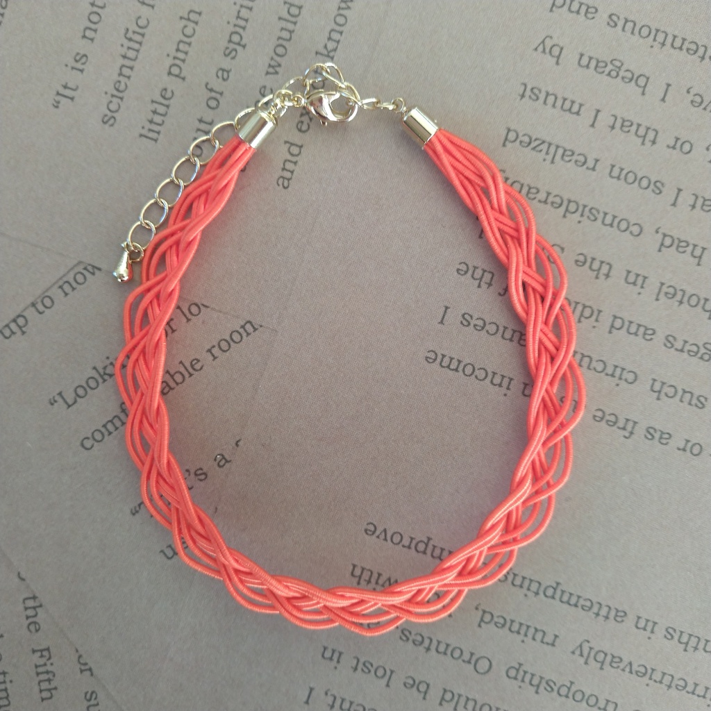 水引の四編みブレス