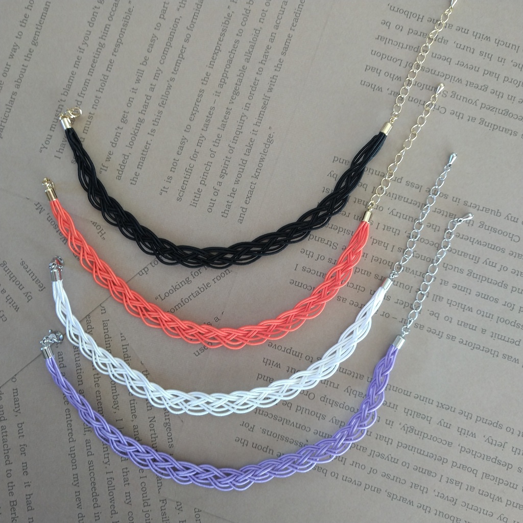 水引の四編みブレス