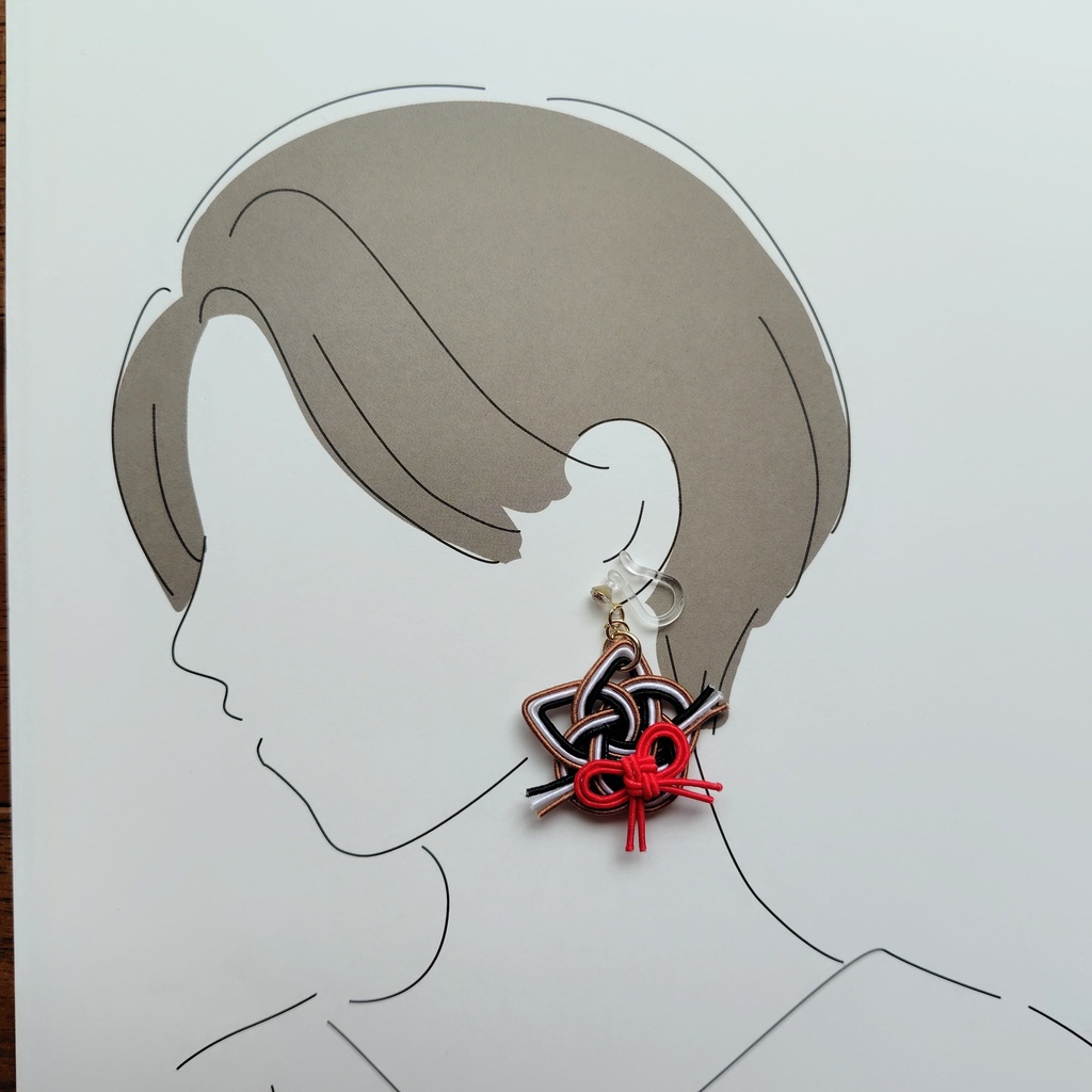 三毛猫のイヤリング【水引細工】