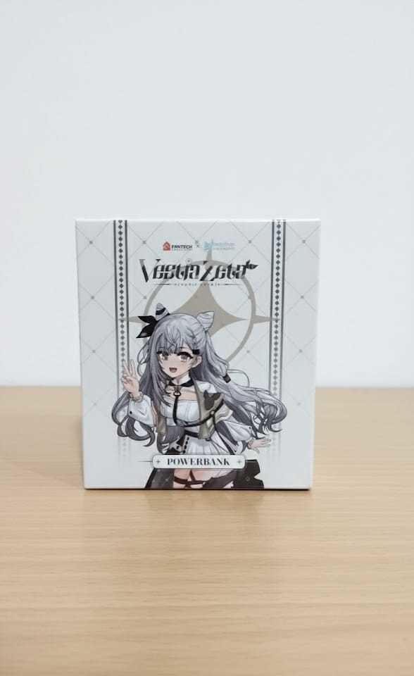 【数量限定】HOLOLIVE × FANTECH コラボ ベスティア・ゼータ S4 モバイルバッテリー 限定モデル HOLOLIVE × POCKYミステリーカード3枚付き