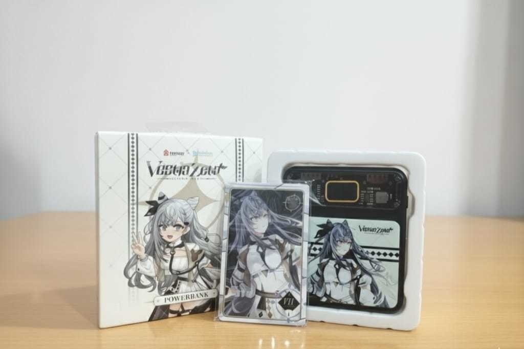 【数量限定】HOLOLIVE × FANTECH コラボ ベスティア・ゼータ S4 モバイルバッテリー 限定モデル HOLOLIVE × POCKYミステリーカード3枚付き