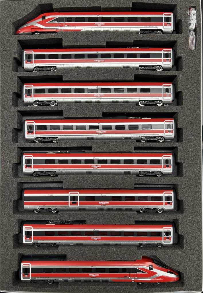 品番021 Frecciarossa1000/ETR1000 8両ウレタン YN管理