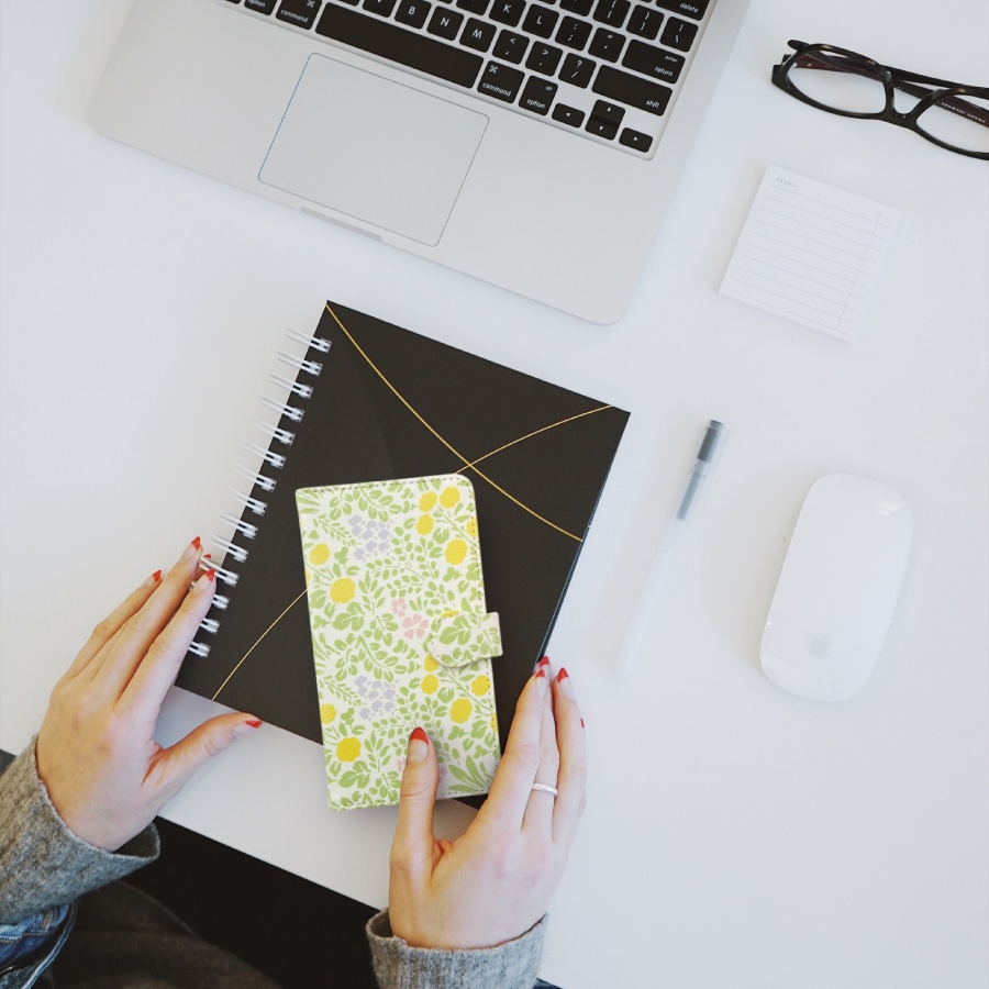 【しあわせ和柄スマホケース 手帳型】山野草 <iPhone・Android ほぼ全機種対応> 送料無料