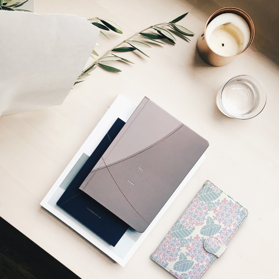 【しあわせ和柄スマホケース 手帳型】紫陽花 <iPhone・Android ほぼ全機種対応> 送料無料