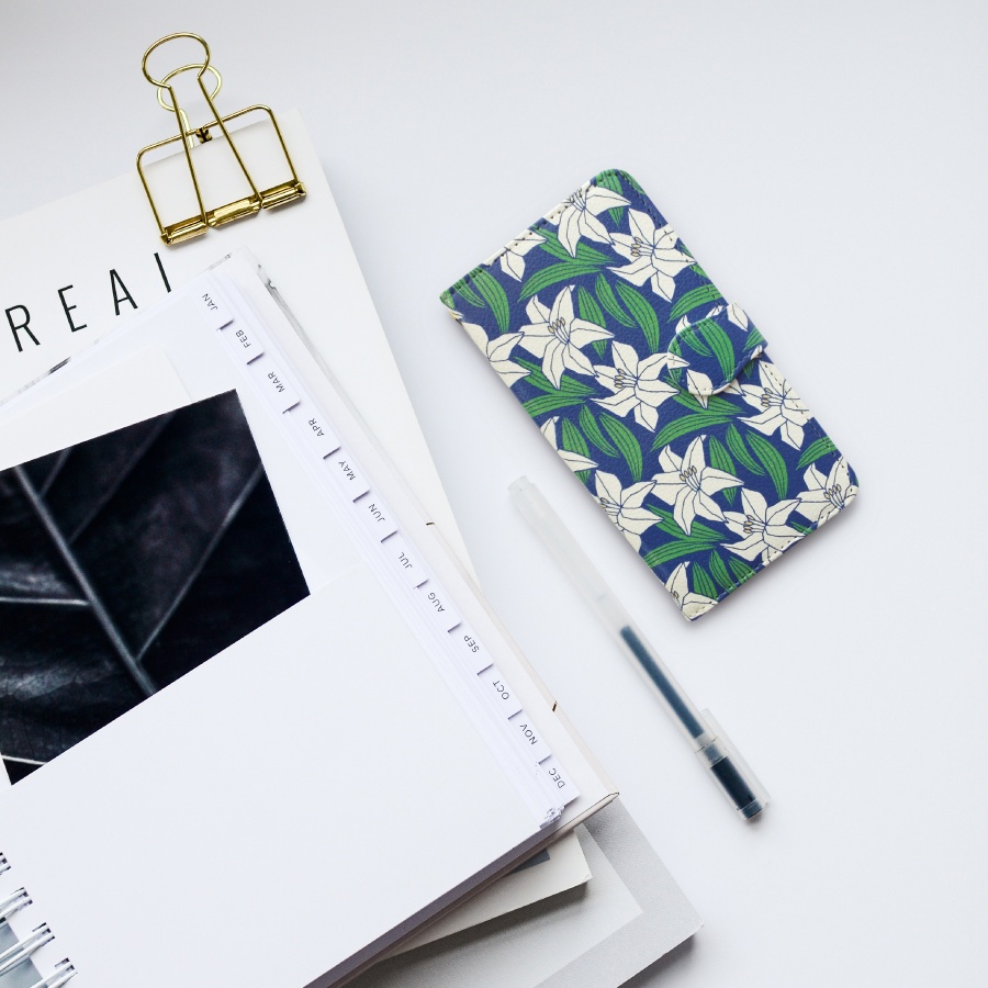 【しあわせ和柄スマホケース 手帳型】百合 <iPhone・Android ほぼ全機種対応> 送料無料